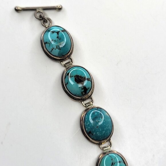 Turquoise Hued Oval Cabochon Link Bracelet - Picture 5 of 11